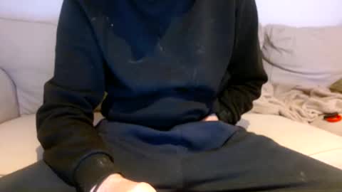 Snapshot of frenchms chatting on 12.12.24 frenchms online show from 12.12.24