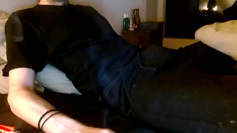 Snapshot of frenchms chatting on 02.23.25 frenchms online show from 02.23.25