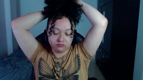 Snapshot of freud_x_louise1 chatting on 12.22.24 Louise  online show from 12.22.24