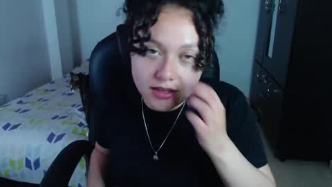 Snapshot of freud_x_louise1 chatting on 01.15.25 Louise  online show from 01.15.25