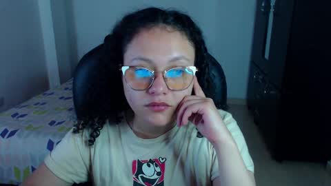 Snapshot of freud_x_louise1 chatting on 01.23.25 Louise  online show from 01.23.25