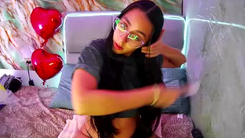 Snapshot of freyja_01 chatting on 02.06.25 Freyja online show from 02.06.25