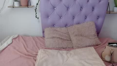 Snapshot of freyja_01 chatting on 09.25.25 Freyja online show from 09.25.25