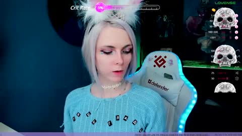 Snapshot of frida_fortune chatting on 01.06.25 Frida A boost to fortune for the one who gives a thumbs up and a bonus lucky for those who support me by joining the fanclub online show from 01.06.25