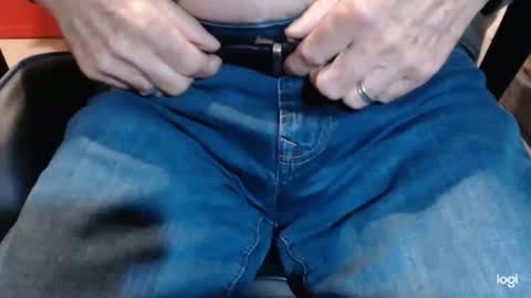 Free Cum Show online show from 12.17.24