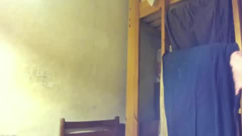 Snapshot of frumcake chatting on 01.21.25 FrumCake online show from 01.21.25