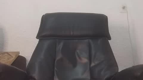 Snapshot of fuckingmulletdaddy chatting on 10.17.25 Phill online show from 10.17.25