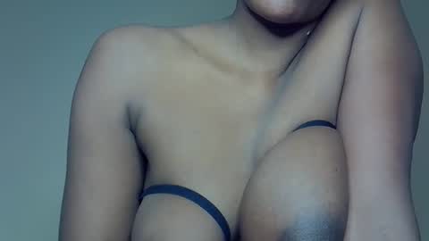 Snapshot of fuckme280725 chatting on 11.12.25 MILK BAE online show from 11.12.25