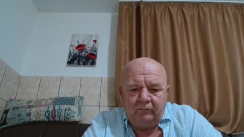 Snapshot of fullballs6 chatting on 12.14.24 fullballs6 online show from 12.14.24