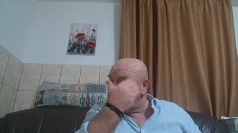 Snapshot of fullballs6 chatting on 12.22.24 fullballs6 online show from 12.22.24