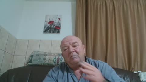 Snapshot of fullballs6 chatting on 12.27.24 fullballs6 online show from 12.27.24