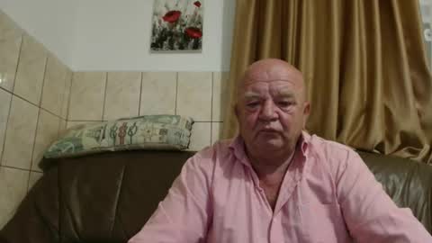 Snapshot of fullballs6 chatting on 09.25.25 fullballs6 online show from 09.25.25