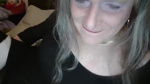 Snapshot of funtimetgirl chatting on 02.02.25 Jessie Love online show from 02.02.25