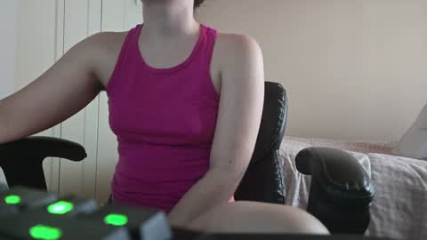 Snapshot of fuxkme_jen chatting on 12.07.24 fuxkme_jen online show from 12.07.24