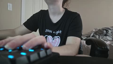 Snapshot of fuxkme_jen chatting on 12.07.24 fuxkme_jen online show from 12.07.24