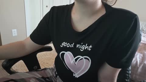 Snapshot of fuxkme_jen chatting on 01.15.25 fuxkme_jen online show from 01.15.25