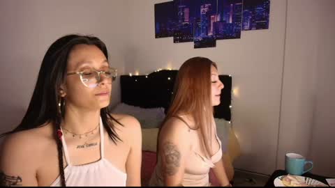 Snapshot of gabbie_kook chatting on 02.08.25 gabbie_kook online show from 02.08.25