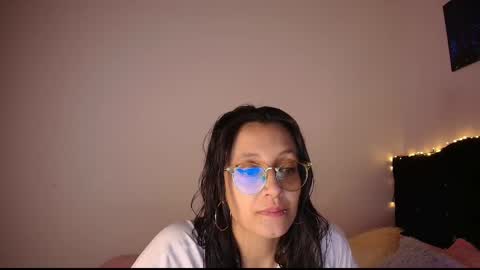 Snapshot of gabbie_kook chatting on 03.01.25 gabbie_kook online show from 03.01.25
