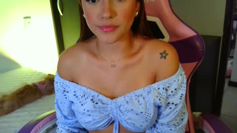 Snapshot of gabi_xi chatting on 01.17.25 Gabi online show from 01.17.25