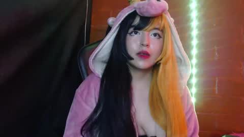 Snapshot of gakomenoshida chatting on 02.17.25 Kate 3 online show from 02.17.25