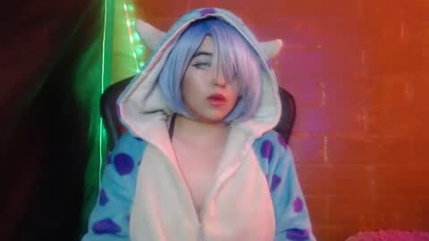 Snapshot of gakomenoshida chatting on 03.11.25 Kate 3 online show from 03.11.25