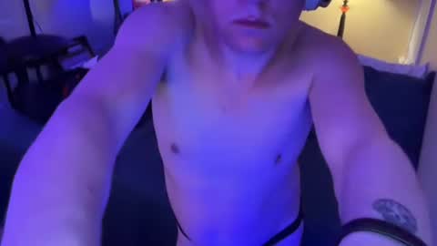 Snapshot of gallowsjackirl chatting on 12.17.24 gallowsjackirl online show from 12.17.24