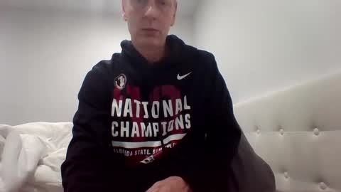 Snapshot of gamerboy200 chatting on 12.03.24 gamerboy200 online show from 12.03.24