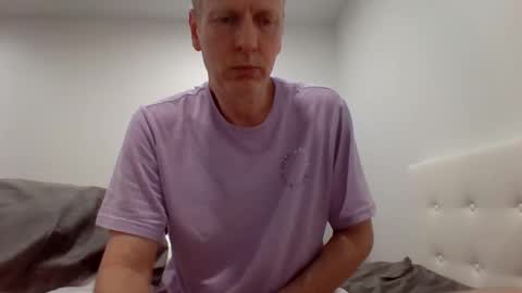 Snapshot of gamerboy200 chatting on 01.19.25 gamerboy200 online show from 01.19.25