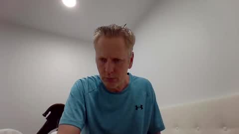 Snapshot of gamerboy200 chatting on 10.01.25 gamerboy200 online show from 10.01.25