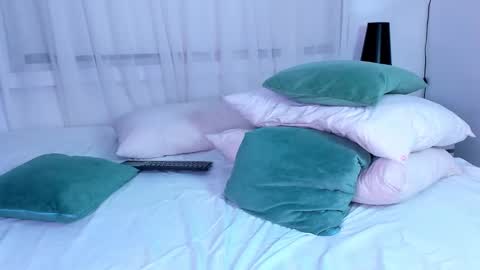 Snapshot of garnetsugar chatting on 12.14.24 garnet  online show from 12.14.24