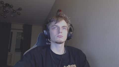 Snapshot of gasturfahe chatting on 12.24.24 gasturfahe online show from 12.24.24