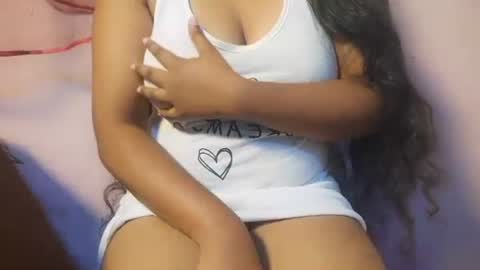 Snapshot of gauri22 chatting on 10.17.25 gauri22 online show from 10.17.25