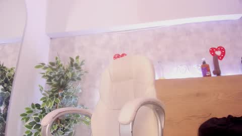 Snapshot of geminis_muentes chatting on 03.05.25 geminis muentes online show from 03.05.25