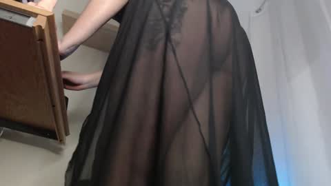 Snapshot of genesisgems11_ chatting on 12.31.24 Genesis online show from 12.31.24