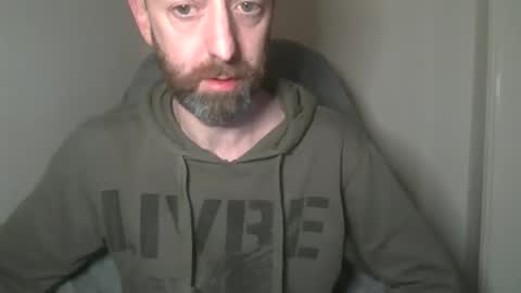 Snapshot of geon2xx chatting on 12.07.24 Geon online show from 12.07.24