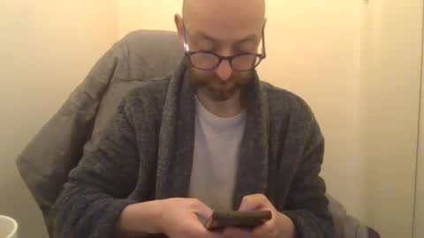 Snapshot of geon2xx chatting on 01.24.25 Geon online show from 01.24.25