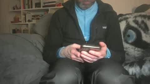 Snapshot of geon2xx chatting on 03.12.25 Geon online show from 03.12.25