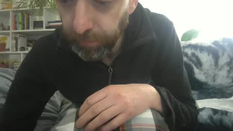 Snapshot of geon2xx chatting on 03.12.25 Geon online show from 03.12.25