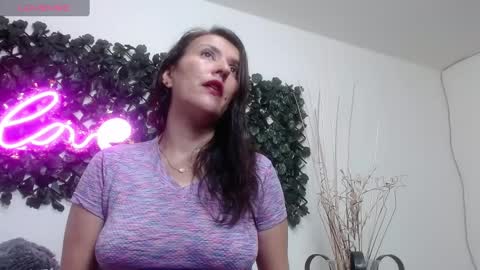 Snapshot of georginabianco chatting on 01.11.25 Georgi online show from 01.11.25