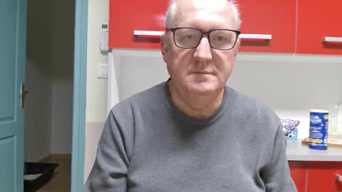 Snapshot of gerardlp131313 chatting on 10.29.25 gerardlp131313 online show from 10.29.25