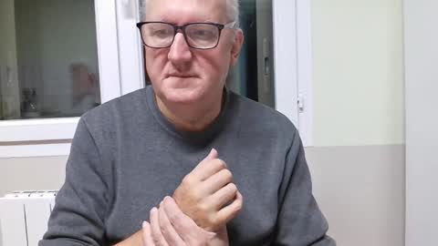 Snapshot of gerardlp131313 chatting on 11.03.25 gerardlp131313 online show from 11.03.25