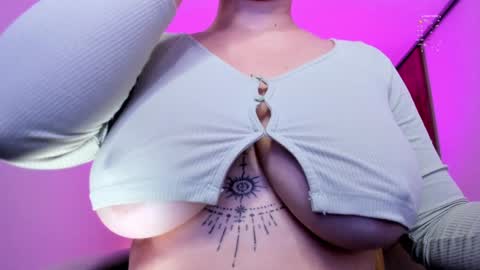Gia lowry online show from 01.15.25