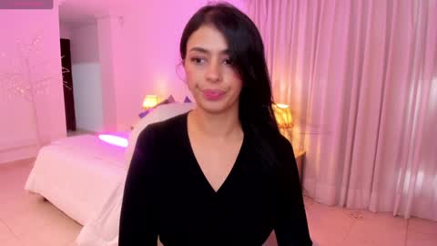 Snapshot of gia_watsonn chatting on 12.30.24 Gia online show from 12.30.24
