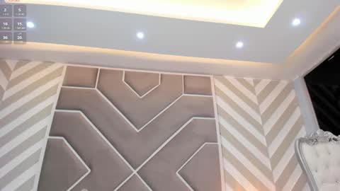 Snapshot of giannasue chatting on 12.03.24 giannasue online show from 12.03.24