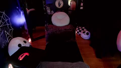 Snapshot of gigglemethis22 chatting on 12.27.24 Giggles online show from 12.27.24