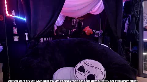 Snapshot of gigglemethis22 chatting on 09.21.25 Giggles online show from 09.21.25