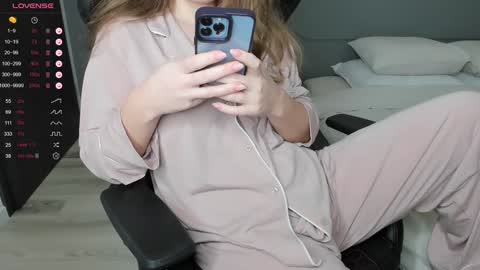 Snapshot of gigihadd chatting on 01.20.25 gigihadd online show from 01.20.25