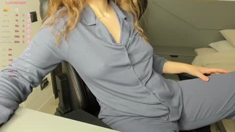 Snapshot of gigihadd chatting on 01.23.25 gigihadd online show from 01.23.25