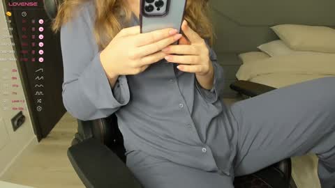 Snapshot of gigihadd chatting on 01.23.25 gigihadd online show from 01.23.25