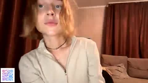 Molly online show from 10.10.25